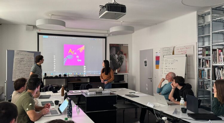 Studierende der PH Luzern produzieren Podcast am MAZ